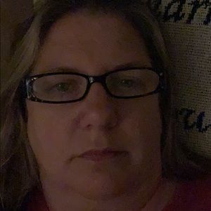 Meet your Posher, Cynthia